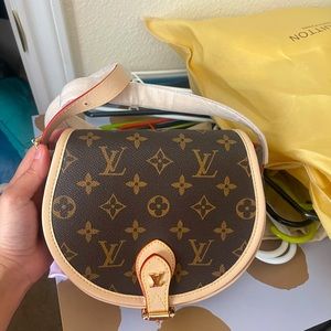 Crossbody bag
